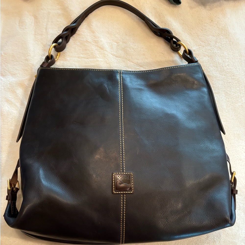 Unused, Dooney and Bourke leather navy blue tote